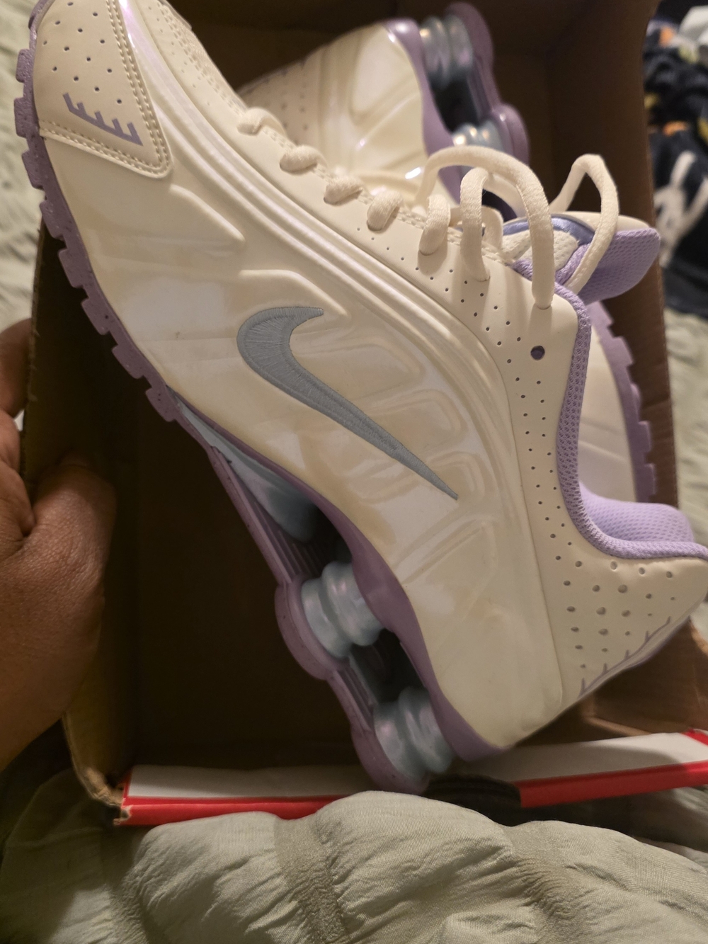 Nike Shox- 6.5Y (8 Women's) - Picture 2 of 5